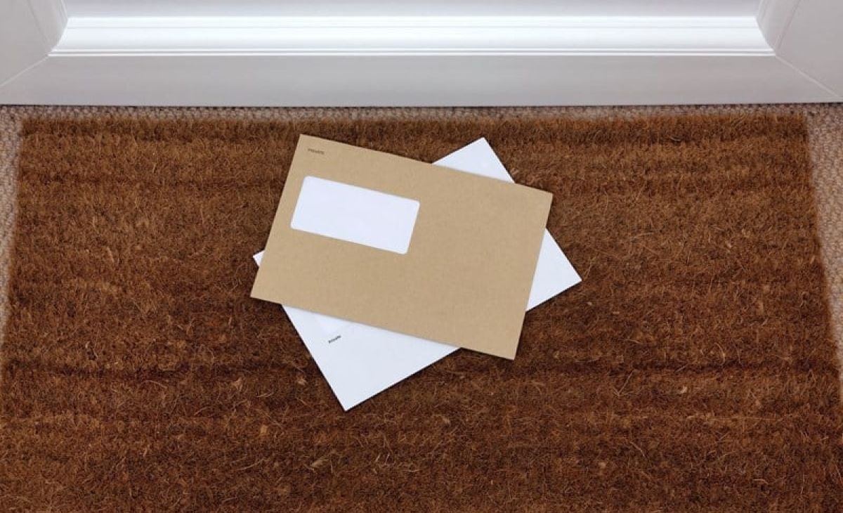 brown enveliope matt 95168976