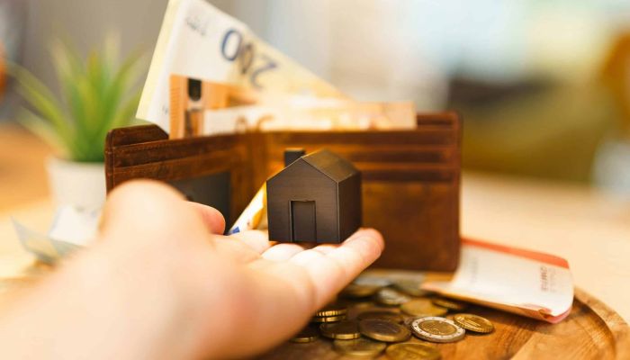 House prices versus inflation 4 jakub zerdzicki c ZfHMlrWc unsplash scaled a617f3dd