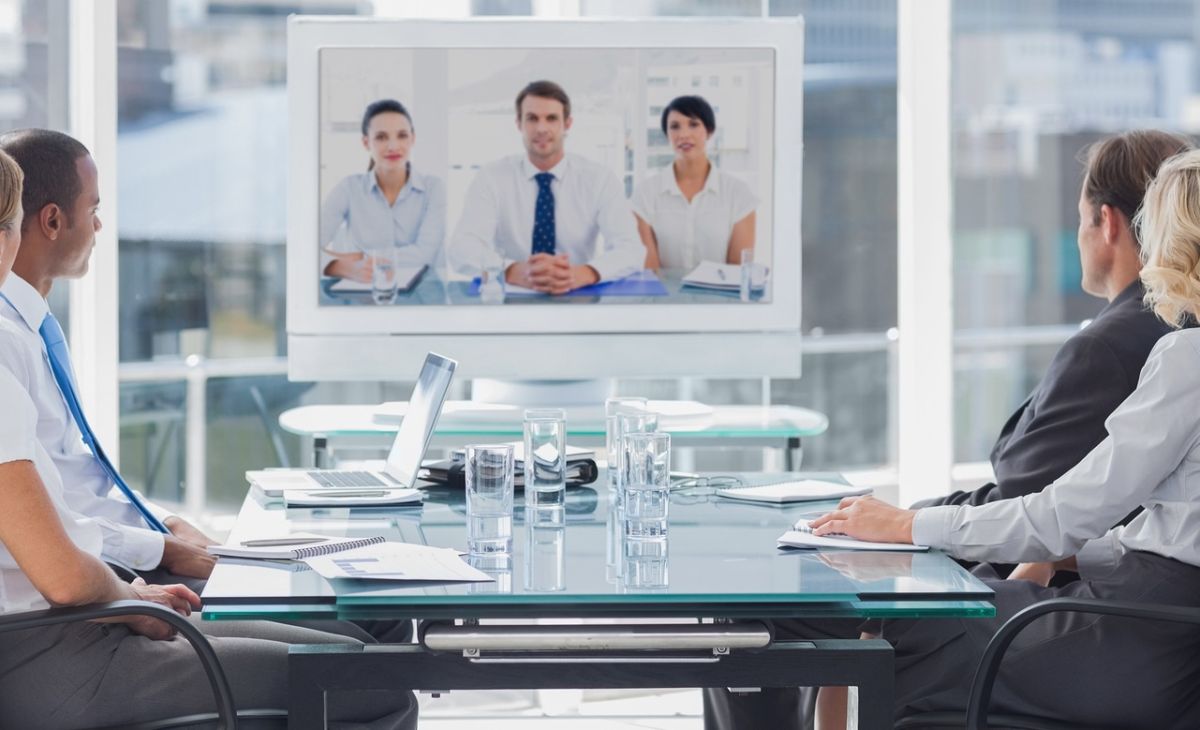 Business team having video conference 4 e0e15415